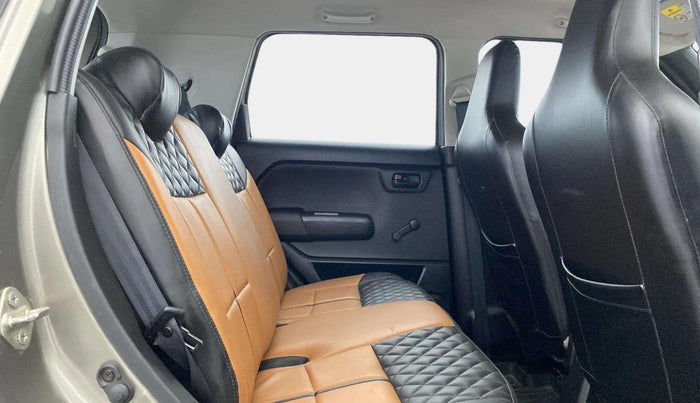 2022 Maruti New Wagon-R LXI CNG 1.0, CNG, Manual, 25,412 km, Right Side Rear Door Cabin