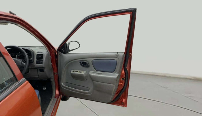 2014 Maruti Alto K10 VXI, Petrol, Manual, 62,275 km, RHS Front Door