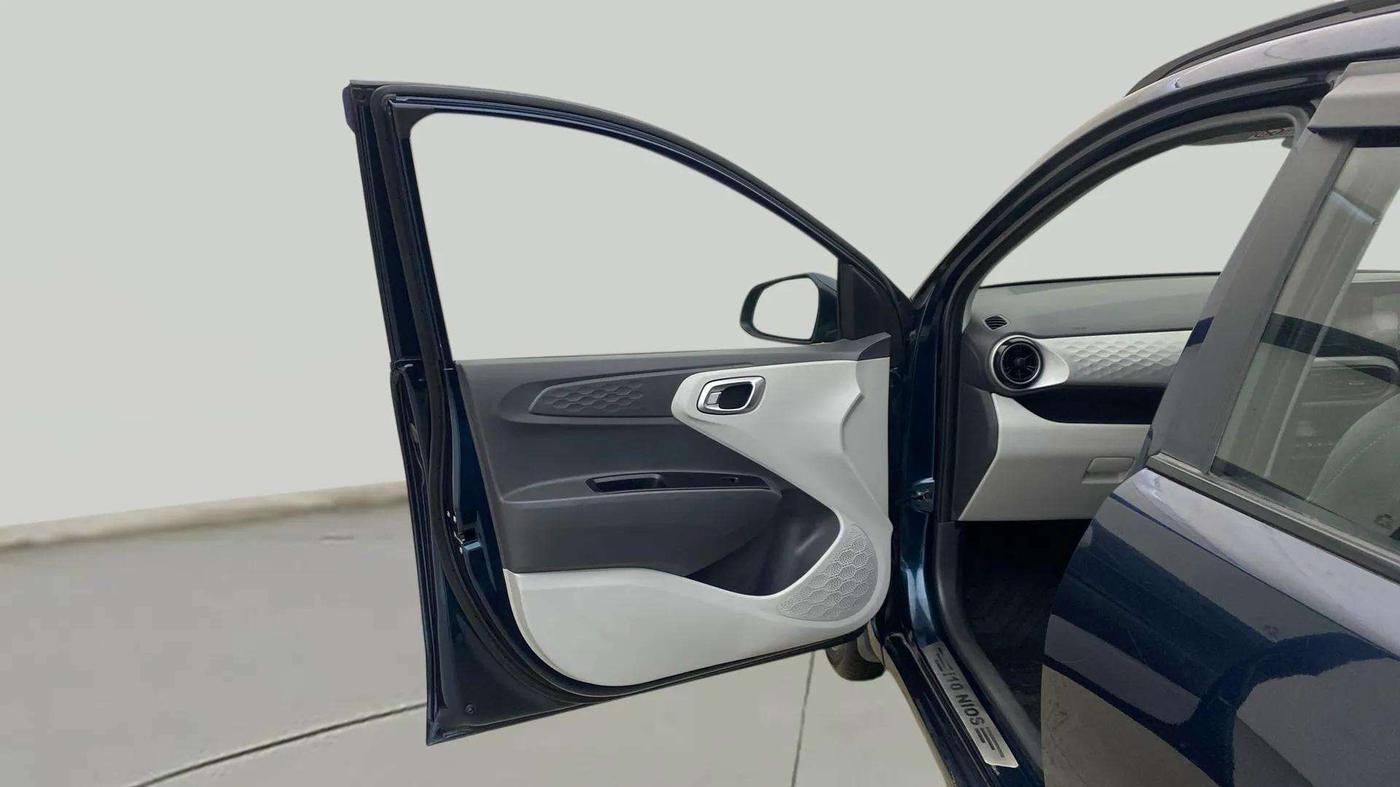 2020 Hyundai GRAND I10 NIOS SPORTZ AMT 1.2 KAPPA VTVT, Petrol, Automatic, 27,048 km, LHS Front Door