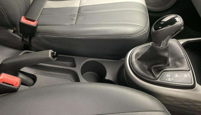 2020 Hyundai GRAND I10 NIOS SPORTZ AMT 1.2 KAPPA VTVT, Petrol, Automatic, 27,011 km, Gear Lever