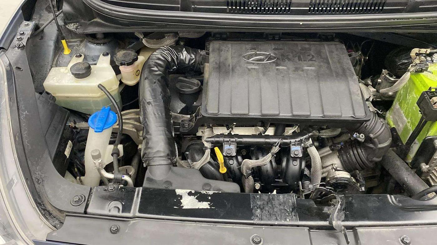 2020 Hyundai GRAND I10 NIOS SPORTZ AMT 1.2 KAPPA VTVT, Petrol, Automatic, 27,048 km, Engine View - Right