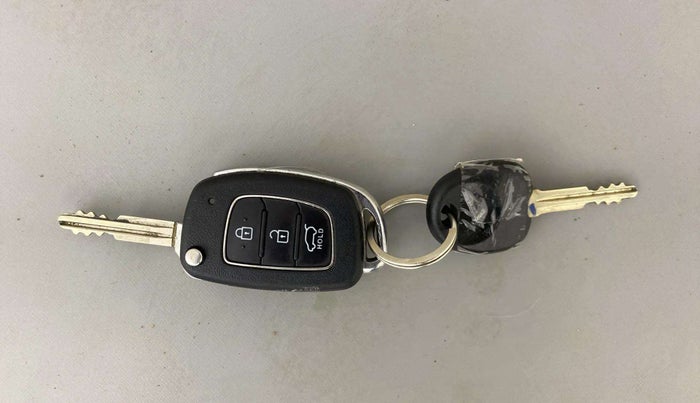 2018 Hyundai Elite i20 ASTA 1.2, Petrol, Manual, 55,502 km, Key Close Up