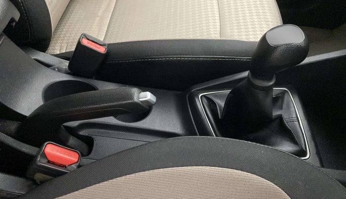 2018 Hyundai Elite i20 ASTA 1.2, Petrol, Manual, 55,502 km, Gear Lever