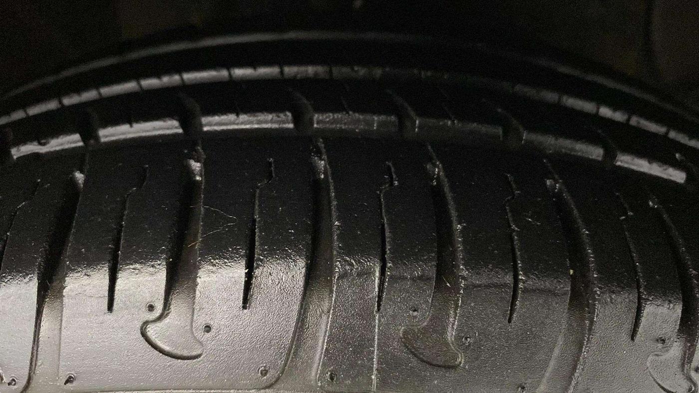 2019 Hyundai Xcent S 1.2, Petrol, Manual, 7,715 km, Right Front Tyre Tread