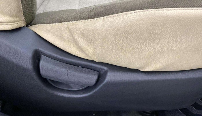 2019 Hyundai Xcent S 1.2, Petrol, Manual, 7,562 km, Driver Side Adjustment Panel