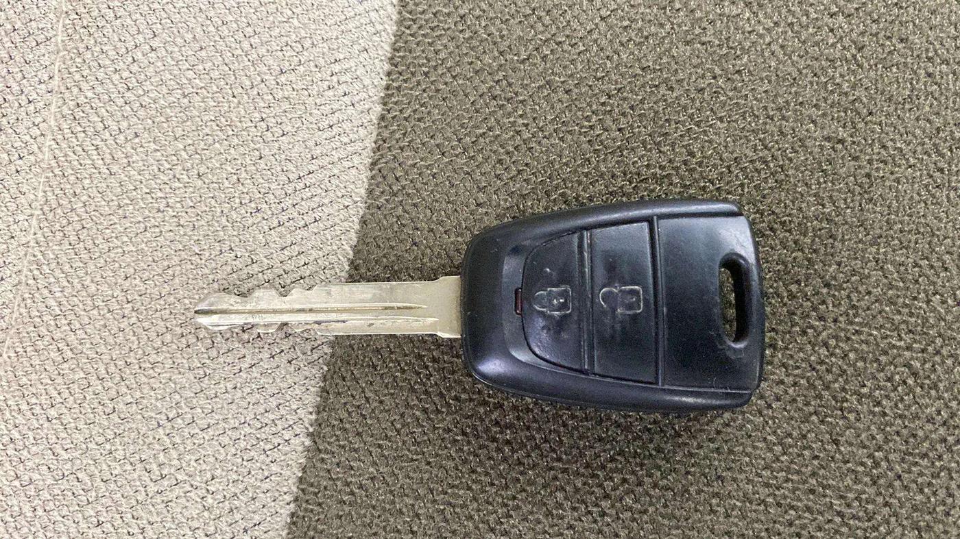 2019 Hyundai Xcent S 1.2, Petrol, Manual, 7,715 km, Key Close Up