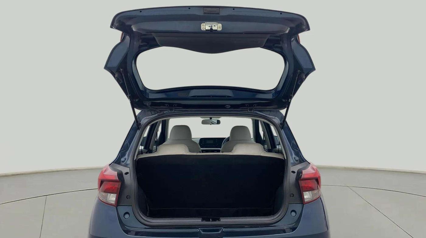 2023 Hyundai GRAND I10 NIOS MAGNA 1.2 KAPPA VTVT, Petrol, Manual, 15,428 km, Boot Door Open