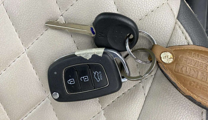 2023 Hyundai GRAND I10 NIOS MAGNA 1.2 KAPPA VTVT, Petrol, Manual, 15,428 km, Key Close Up