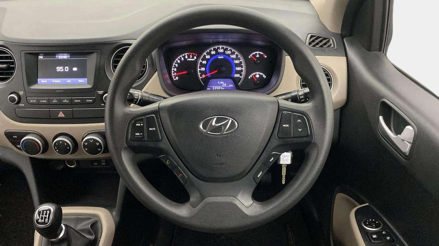 2017 Hyundai Grand i10 SPORTZ 1.2 KAPPA VTVT, Petrol, Manual, 34,034 km, Steering Wheel Close Up