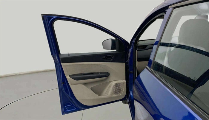 2020 Renault TRIBER RXE MT, Petrol, Manual, 42,088 km, LHS Front Door