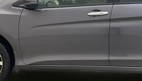 2018 Honda City 1.5L I-VTEC V MT, Petrol, Manual, 43,266 km, Front passenger door - Slightly dented