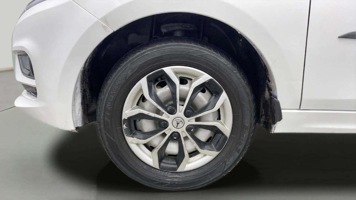 2021 Tata TIGOR XE PETROL, Petrol, Manual, 45,501 km, Left Front Wheel