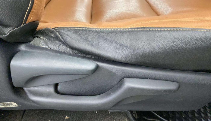 2018 Toyota Innova Crysta 2.4 VX 7 STR, Diesel, Manual, 98,512 km, Driver Side Adjustment Panel