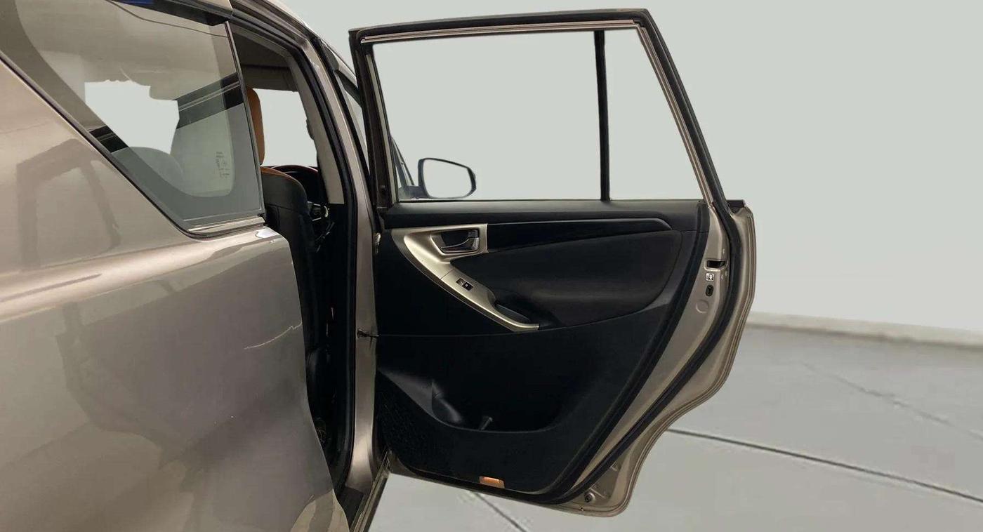 2018 Toyota Innova Crysta 2.4 VX 7 STR, Diesel, Manual, 98,512 km, RHS Rear Door