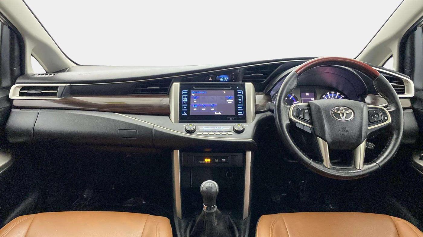 2018 Toyota Innova Crysta 2.4 VX 7 STR, Diesel, Manual, 98,512 km, Dashboard