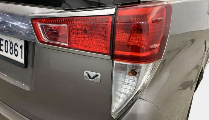 2018 Toyota Innova Crysta 2.4 VX 7 STR, Diesel, Manual, 98,512 km, Right tail light - < 2 inches,no. = 2