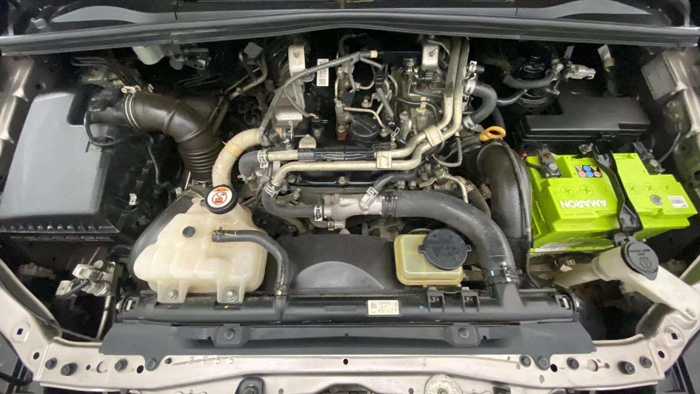 2018 Toyota Innova Crysta 2.4 VX 7 STR, Diesel, Manual, 98,512 km, Engine View
