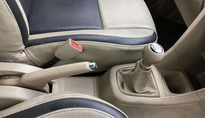 2013 Maruti Swift Dzire VXI, Petrol, Manual, 64,887 km, Gear Lever
