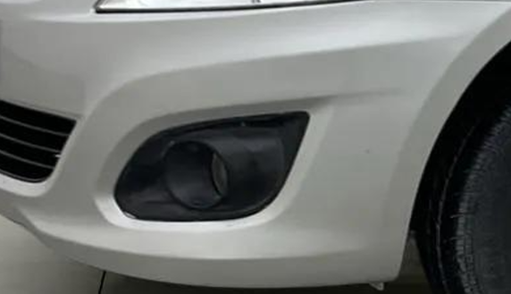2013 Maruti Swift Dzire VXI, Petrol, Manual, 64,887 km, Left fog light - Minor damage
