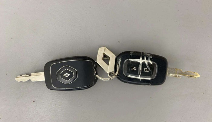 2021 Renault Kwid RXT 1.0 (O), Petrol, Manual, 29,749 km, Key Close Up