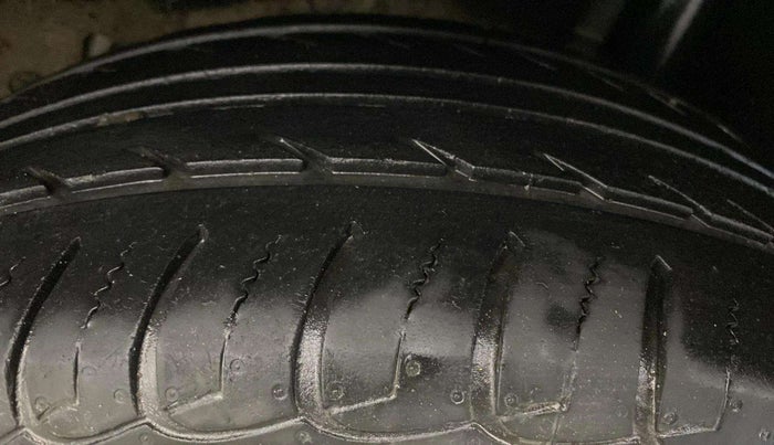 2021 Ford Ecosport TITANIUM 1.5L DIESEL, Diesel, Manual, 67,491 km, Left Rear Tyre Tread