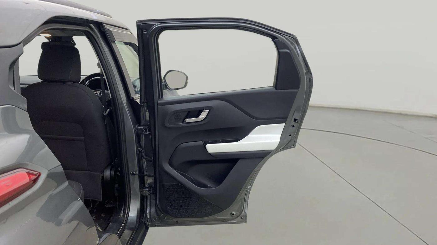 2022 Tata PUNCH CREATIVE  AMT, Petrol, Automatic, 12,834 km, RHS Rear Door