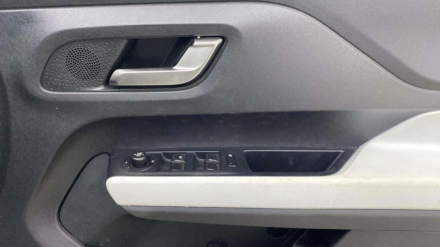 2022 Tata PUNCH CREATIVE  AMT, Petrol, Automatic, 12,834 km, Driver Side Door Panels Control