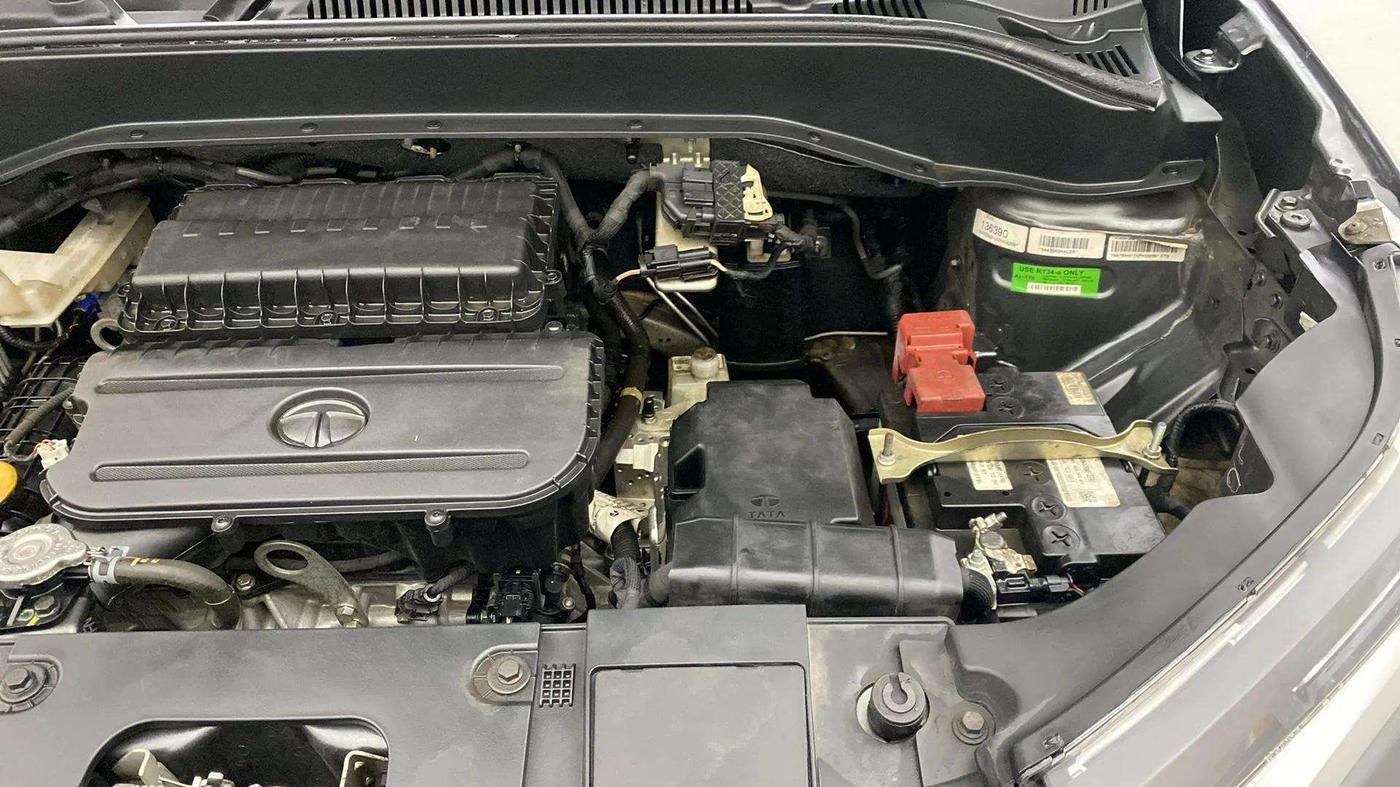 2022 Tata PUNCH CREATIVE  AMT, Petrol, Automatic, 12,834 km, Engine View - Left