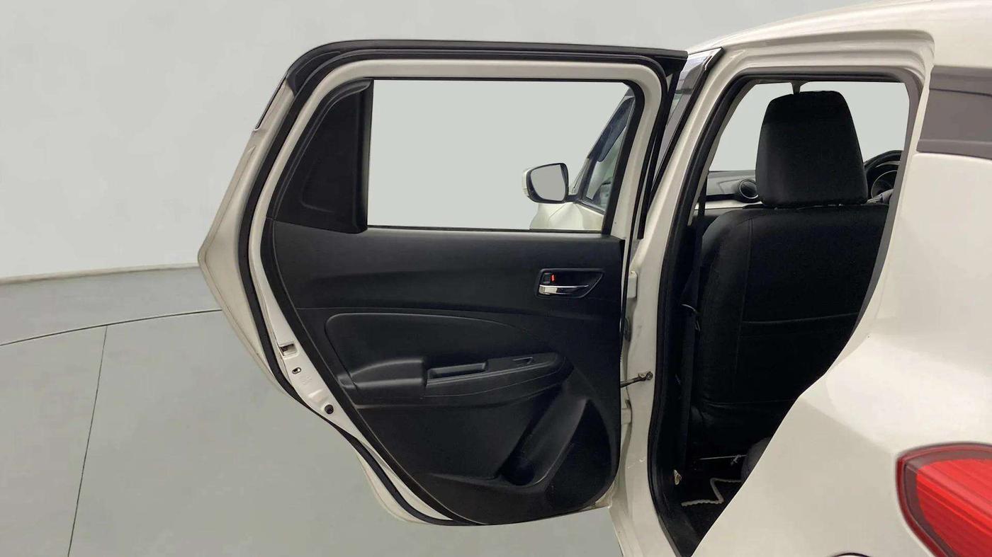 2022 Maruti Swift VXI, Petrol, Manual, 12,833 km, LHS Rear Door