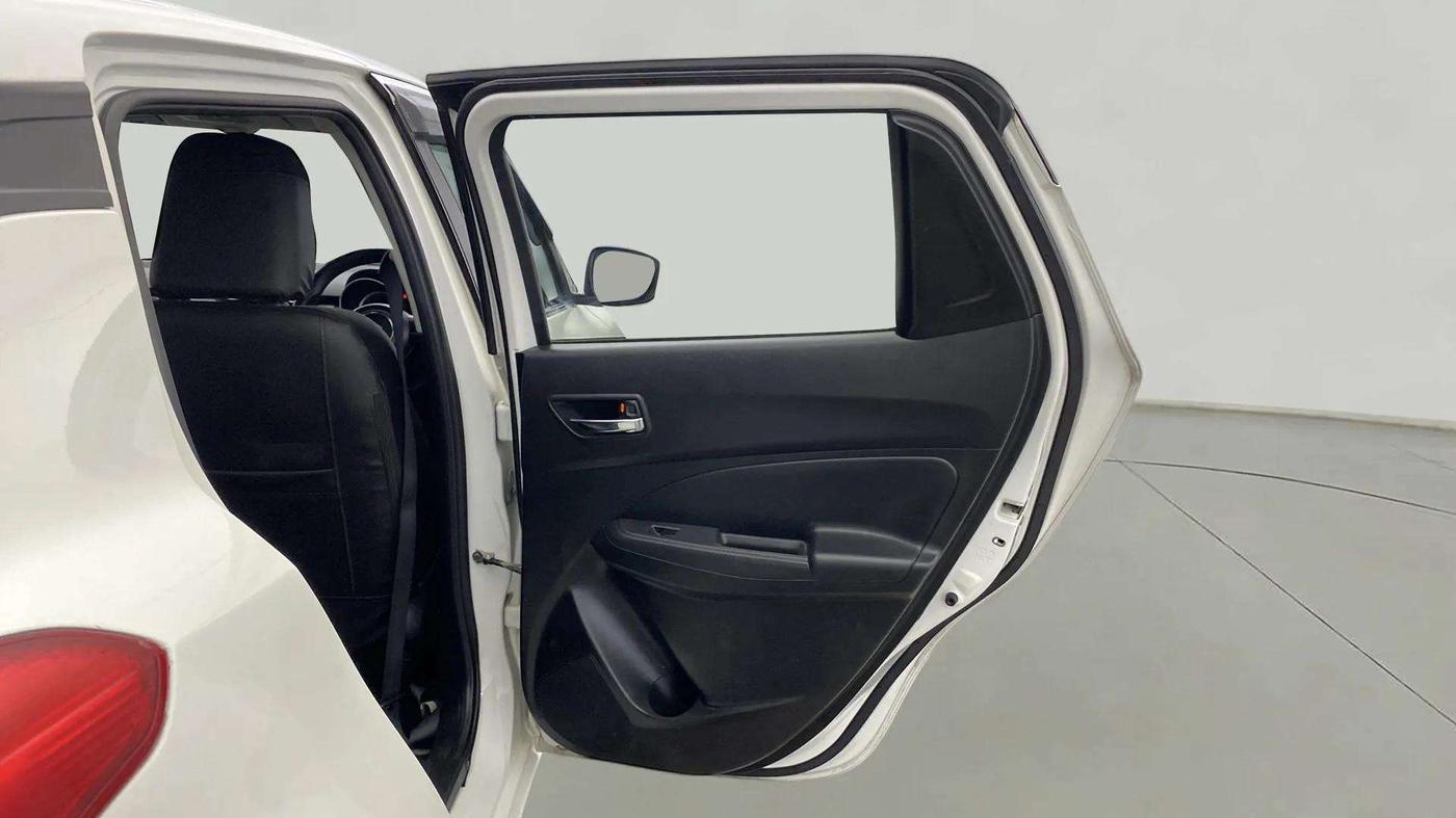 2022 Maruti Swift VXI, Petrol, Manual, 12,833 km, RHS Rear Door