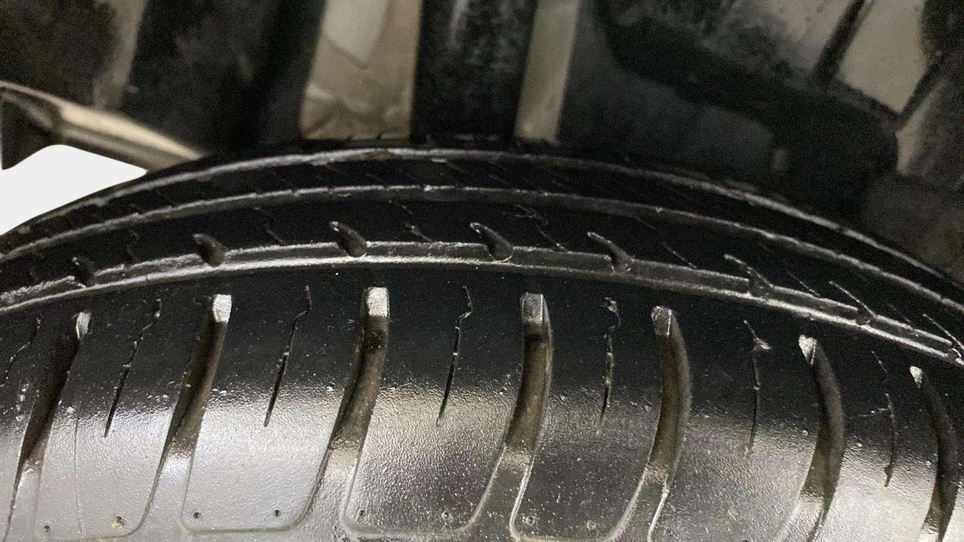 2022 Maruti Swift VXI, Petrol, Manual, 12,833 km, Right Rear Tyre Tread