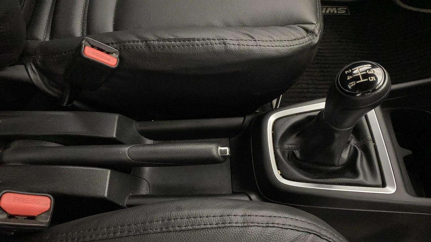 2022 Maruti Swift VXI, Petrol, Manual, 12,833 km, Gear Lever