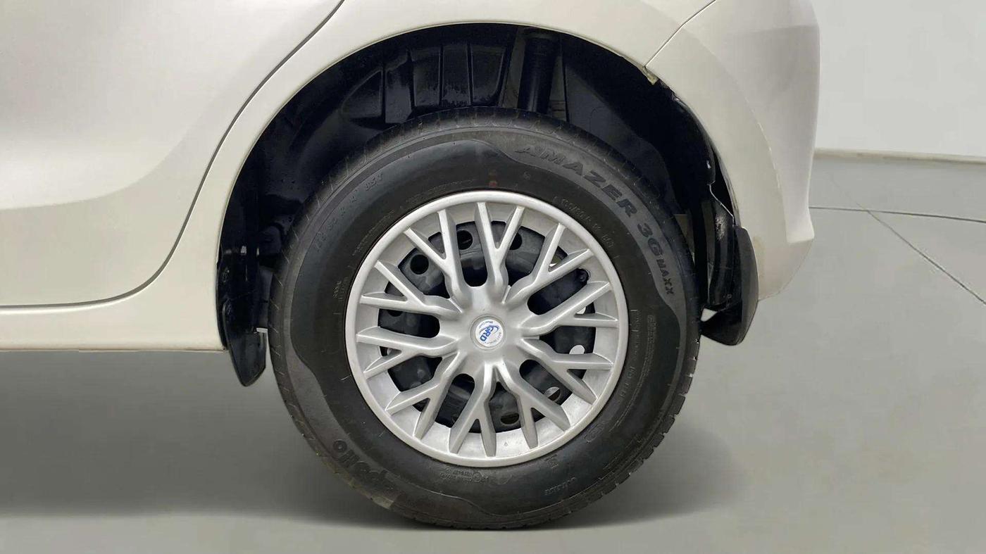 2022 Maruti Swift VXI, Petrol, Manual, 12,833 km, Left Rear Wheel