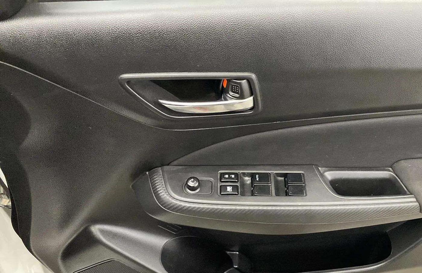 2022 Maruti Swift VXI, Petrol, Manual, 12,833 km, Driver Side Door Panels Control