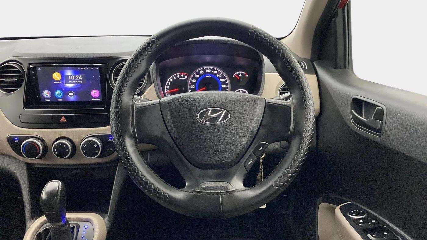 2017 Hyundai Grand i10 MAGNA AT 1.2 KAPPA VTVT, Petrol, Automatic, 41,624 km, Steering Wheel Close Up
