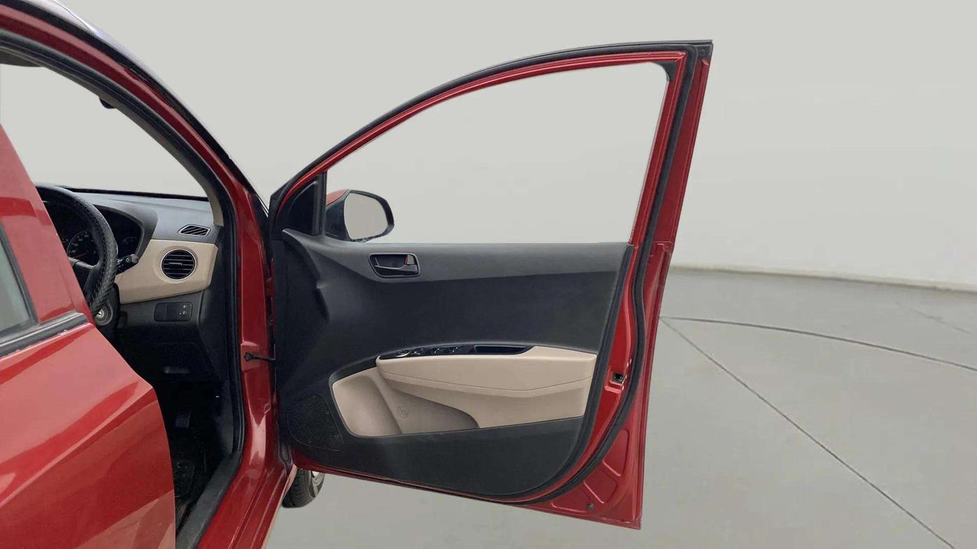2017 Hyundai Grand i10 MAGNA AT 1.2 KAPPA VTVT, Petrol, Automatic, 41,624 km, RHS Front Door