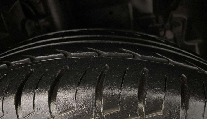 2019 Ford Ecosport AMBIENTE 1.5L PETROL, Petrol, Manual, 20,786 km, Right Front Tyre Tread