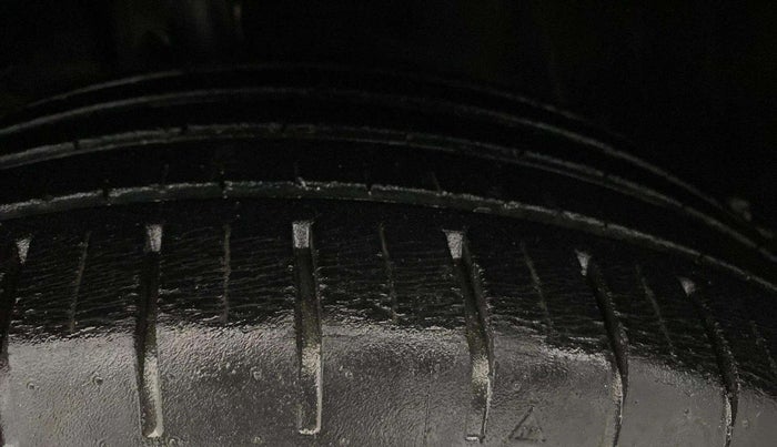 2018 Maruti Baleno ZETA CVT PETROL 1.2, Petrol, Automatic, 31,904 km, Left Front Tyre Tread