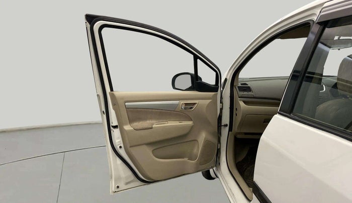 2013 Maruti Ertiga VXI, Petrol, Manual, 37,702 km, LHS Front Door