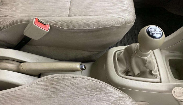 2013 Maruti Ertiga VXI, Petrol, Manual, 37,702 km, Gear Lever
