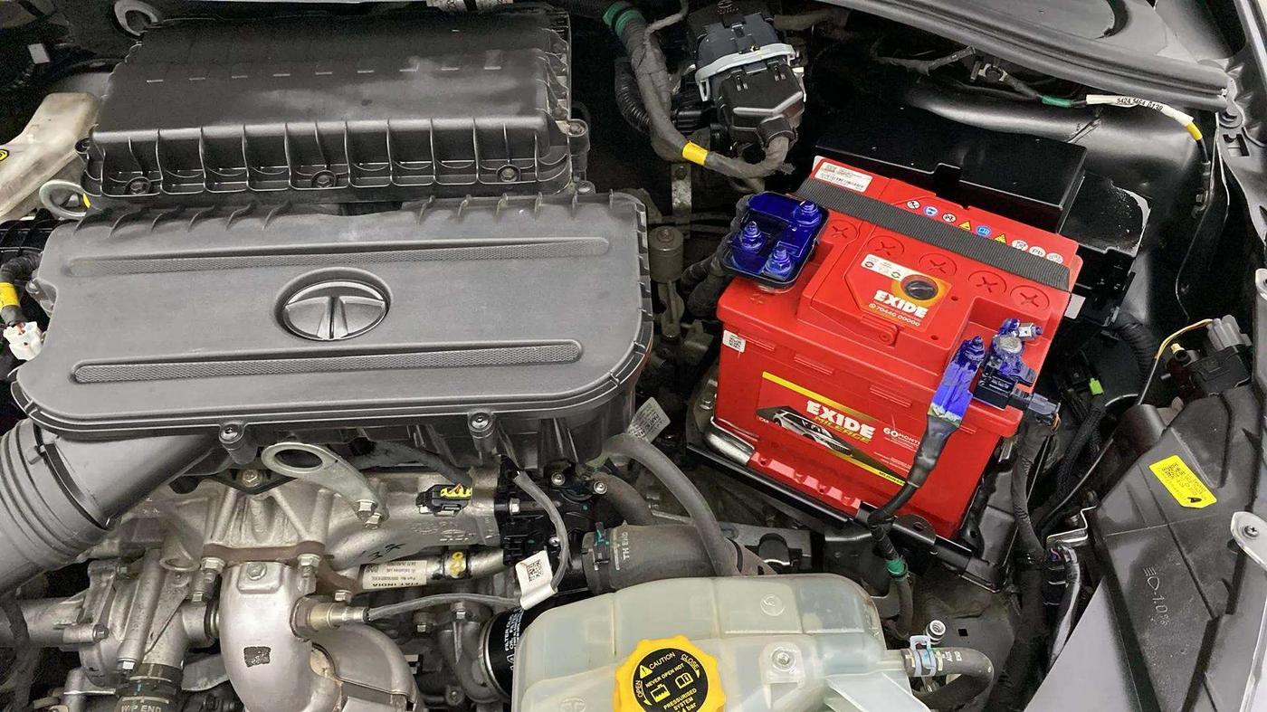 2022 Tata Tiago XZ PLUS PETROL, Petrol, Manual, 14,012 km, Engine View - Left