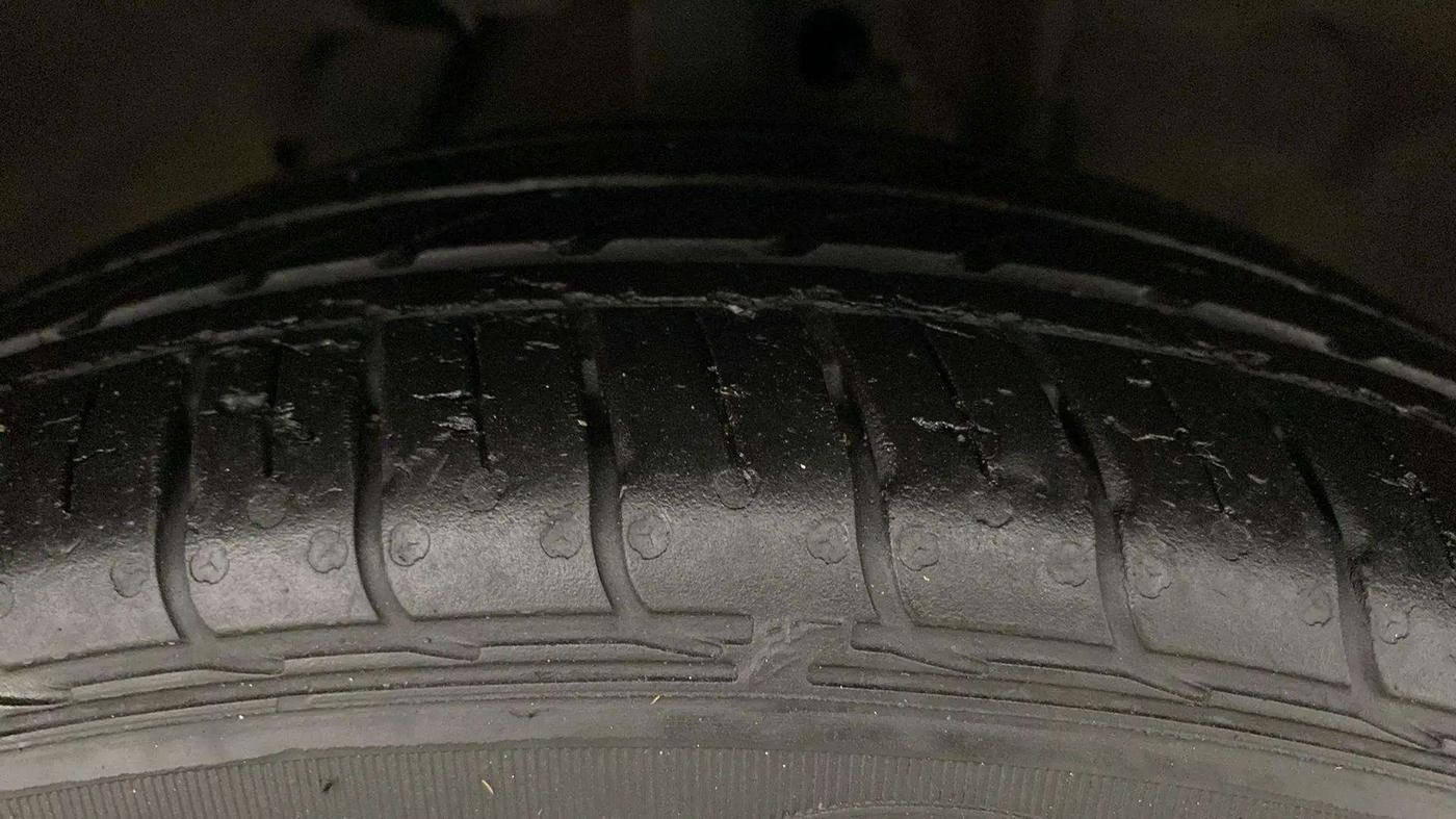 2022 Tata Tiago XZ PLUS PETROL, Petrol, Manual, 14,012 km, Right Front Tyre Tread