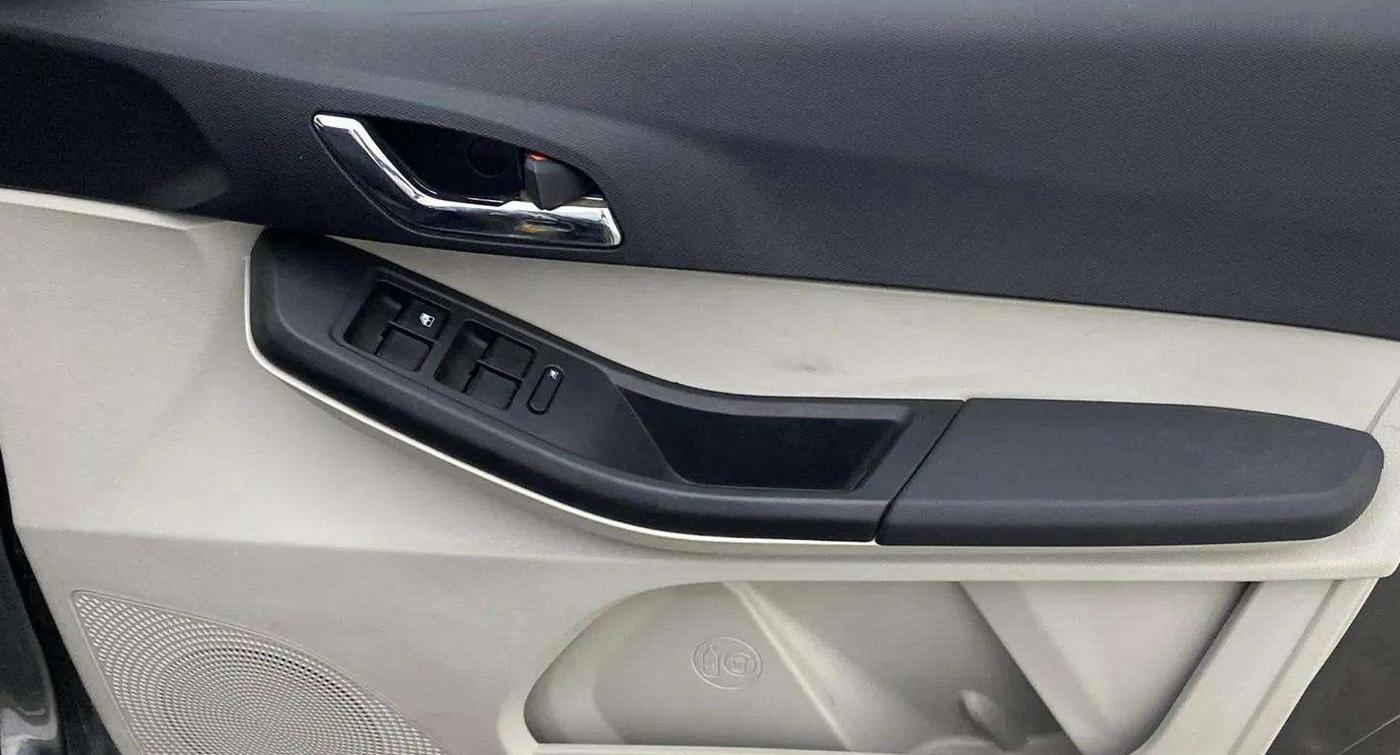2022 Tata Tiago XZ PLUS PETROL, Petrol, Manual, 14,012 km, Driver Side Door Panels Control