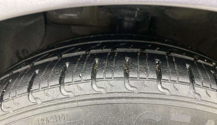 2018 Hyundai Grand i10 SPORTZ 1.2 KAPPA VTVT, Petrol, Manual, 41,400 km, Left Front Tyre Tread