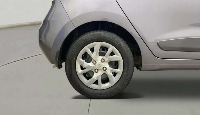 2018 Hyundai Grand i10 SPORTZ 1.2 KAPPA VTVT, Petrol, Manual, 41,400 km, Right Rear Wheel