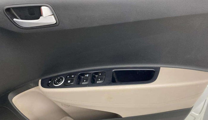 2016 Hyundai Grand i10 SPORTZ 1.1 CRDI, Diesel, Manual, 64,333 km, Driver Side Door Panels Control