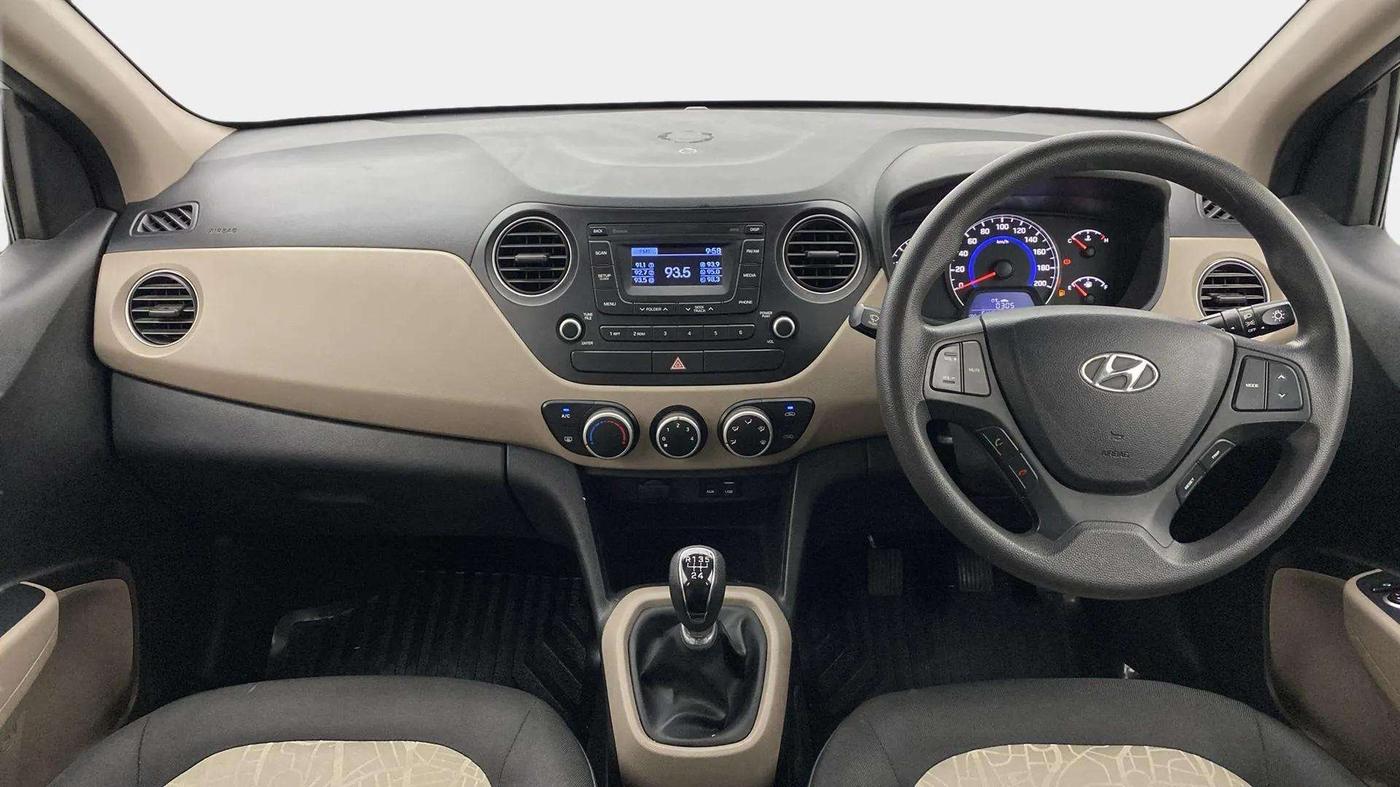 2016 Hyundai Grand i10 SPORTZ 1.1 CRDI, Diesel, Manual, 64,416 km, Dashboard
