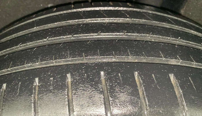 2020 Toyota Glanza V CVT, Petrol, Automatic, 55,302 km, Left Rear Tyre Tread