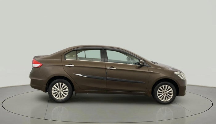 2015 Maruti Ciaz ZXI, Petrol, Manual, 95,339 km, Right Side View