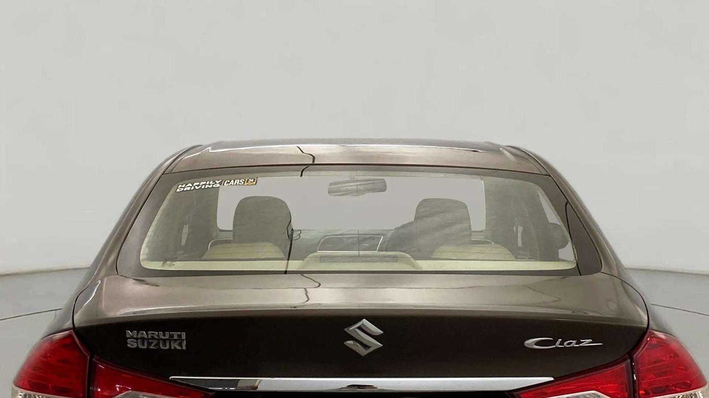 2015 Maruti Ciaz ZXI, Petrol, Manual, 95,422 km, Rear Windshield